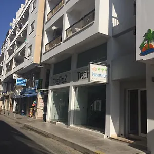 Nautilus Tourist 2*, Larnaca Cipru